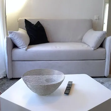 Charming Centre Of Apartment *