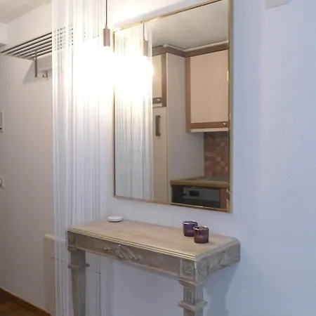 Charming Centre Of Apartment *