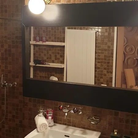 Charming Centre Of Apartment *