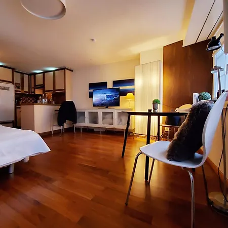 Charming Centre Of *